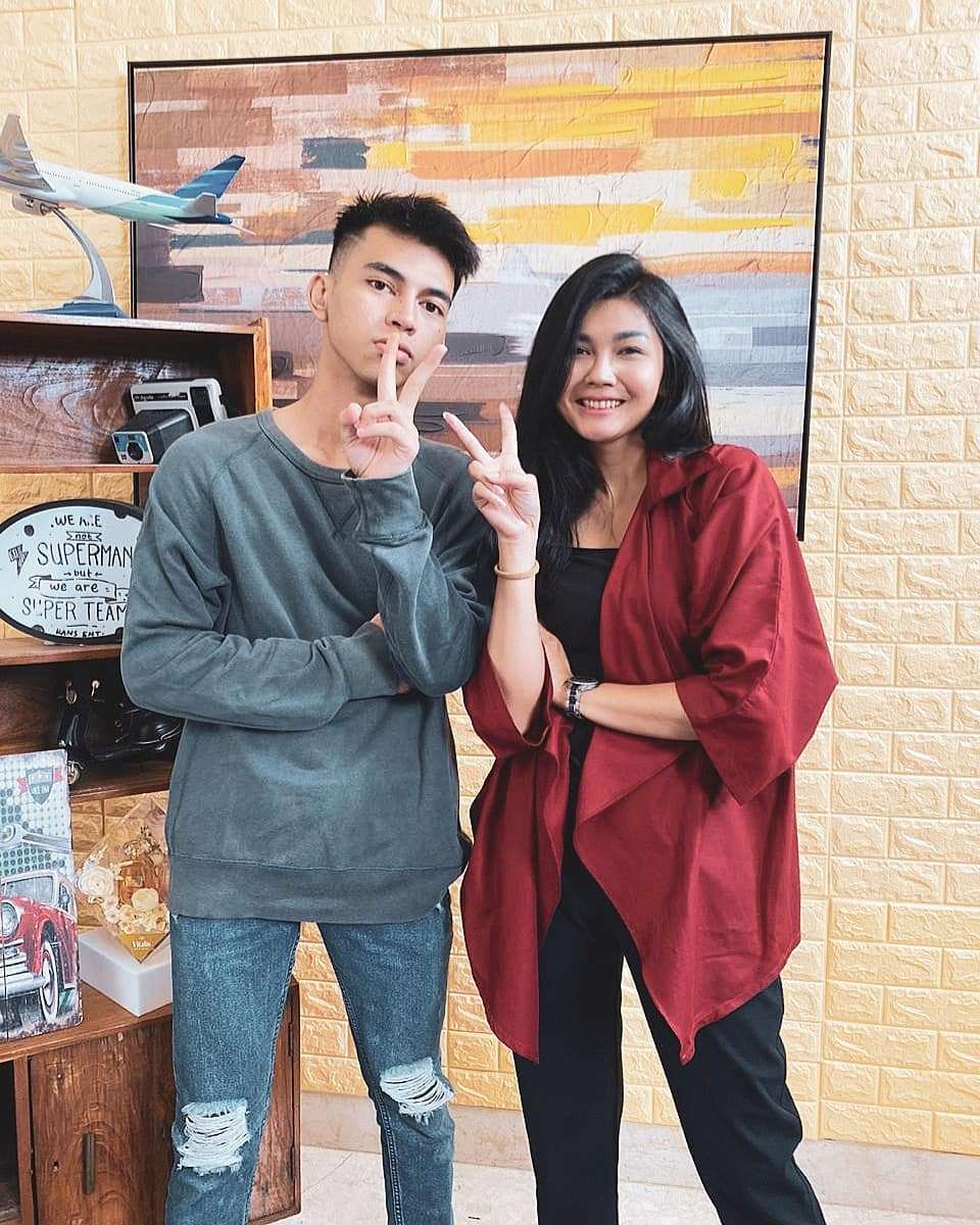 Hani Manager Dimas Ramadhan Hani Manager Dimas Ramadhan