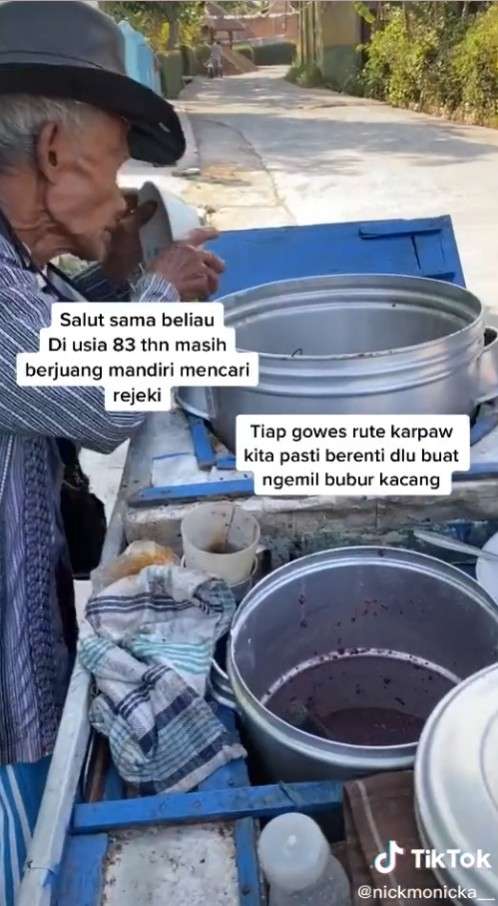 Kakek Penjual Bubur Kacang