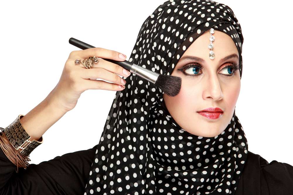 Memakai Makeup