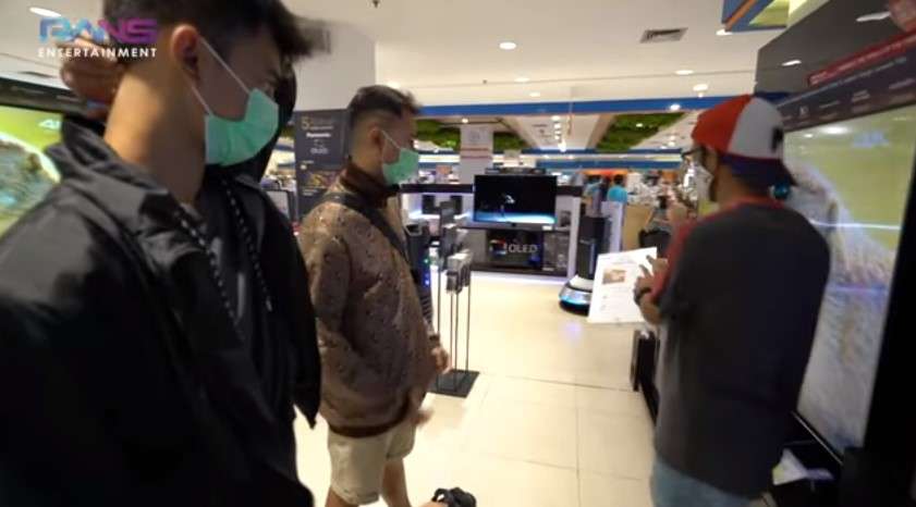 Raffi Ahmad belanja televisi