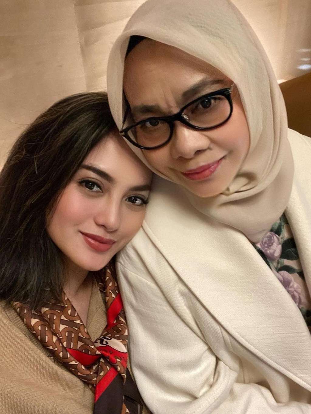 Ririn Ekawati dan Ibunda Ririn Ekawati dan Ibunda