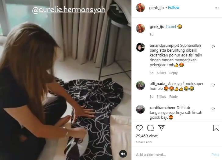 Aurel Hermansyah setrika baju