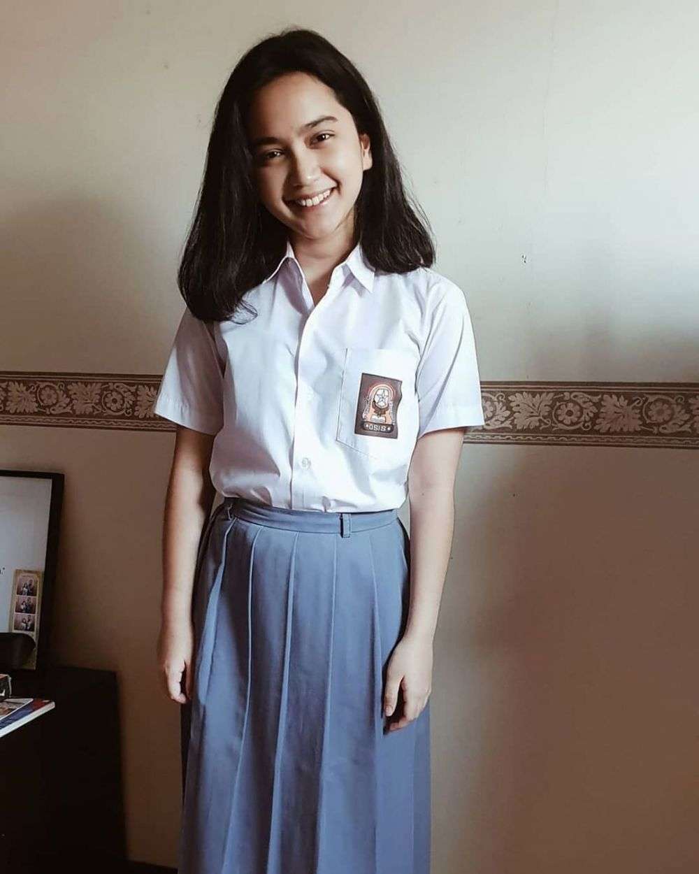 Seleb gunakan seragam SMA