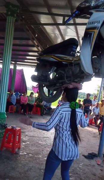 Aksi wanita Vietnam ini dapat sambutan hangat dari netizen Indonesia.