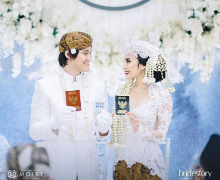 Seleb menikah di akhir tahun
