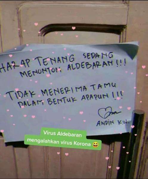 Harap tenang sedang ada orang nonton sinetron.