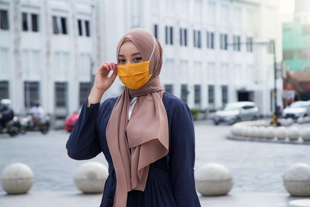 Memakai Masker