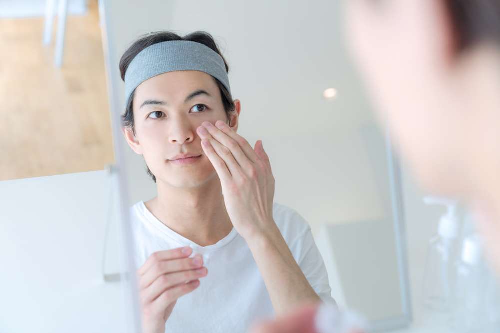 Menggunakan Skincare