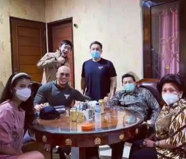 Grebek rumah Deddy Corbuzier