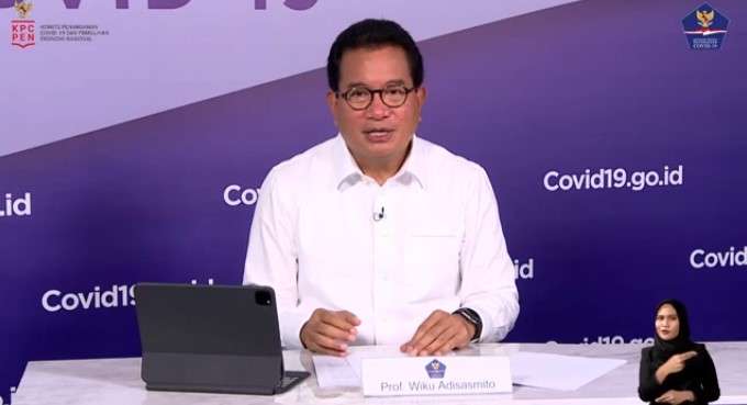 Konferensi Pers Wiku Adisasmito