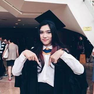 Pesona Seleb