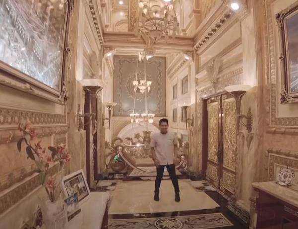 Serasa masuk hotel mewah.