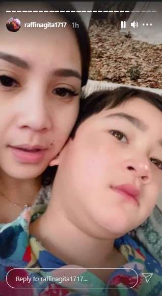 Nagita dan Rafathar menyaksinkan Raffi Ahmad