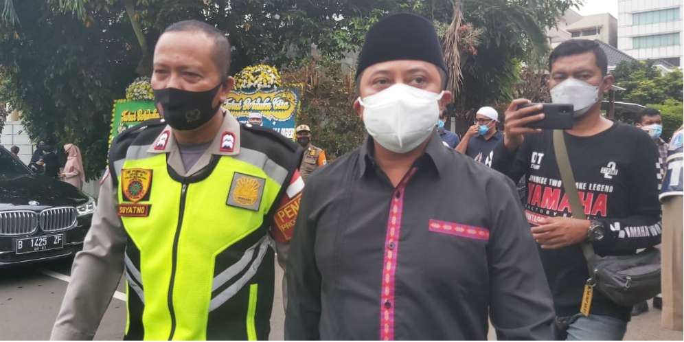 Ustaz Yusuf Mansur Melayat Syekh Ali Jaber