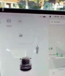 Tesla mendeteksi ada `penampakan`.