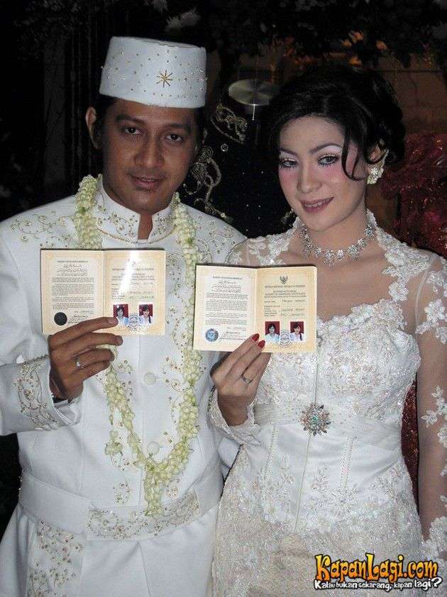 momen pernikahan seleb