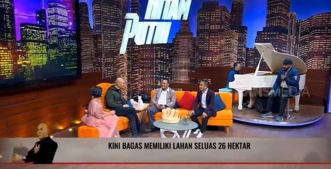 Bagas di Hitam Putih Bagas di Hitam Putih