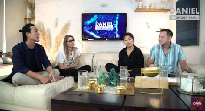 Ari Wibowo ceritakan perjalanan masuk Kristen