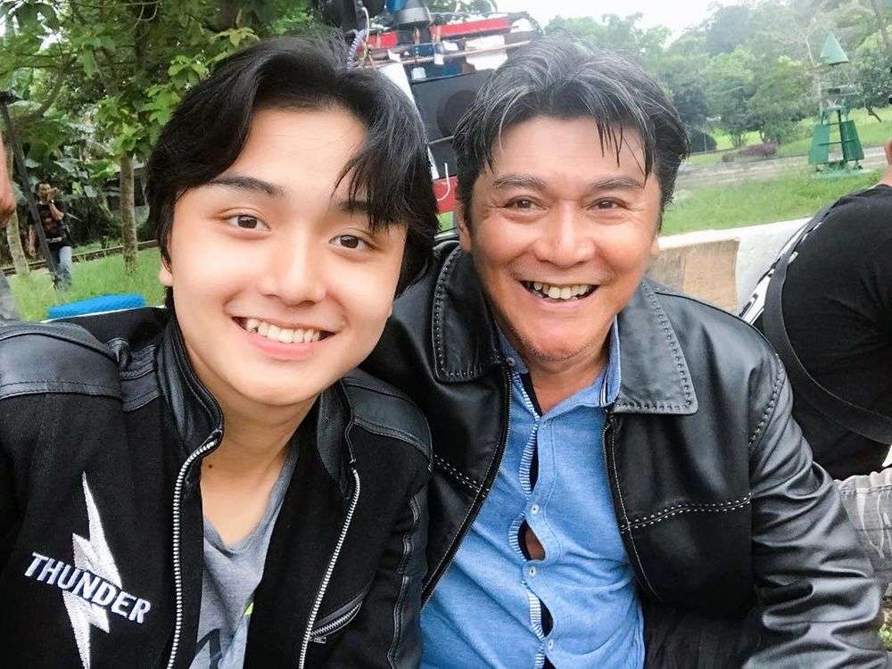 Ayah dan anak Ayah dan anak