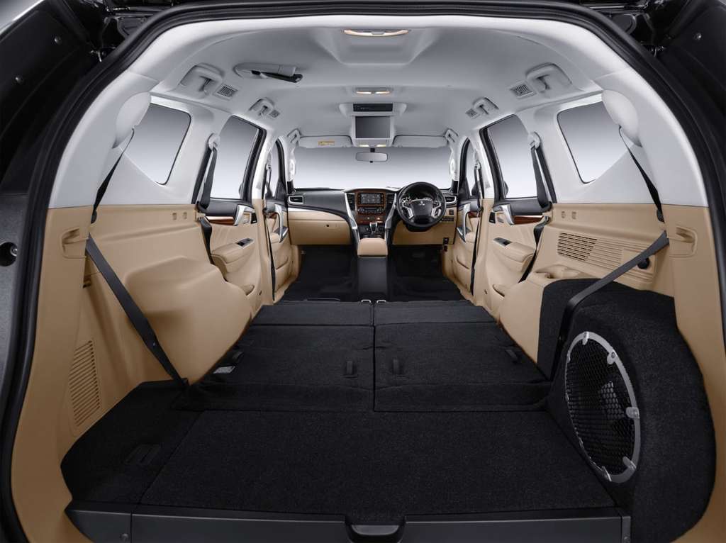 Interior Pajero Sport Dakar edisi terbatas.