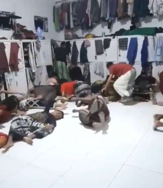 Aksi santri Aksi santri