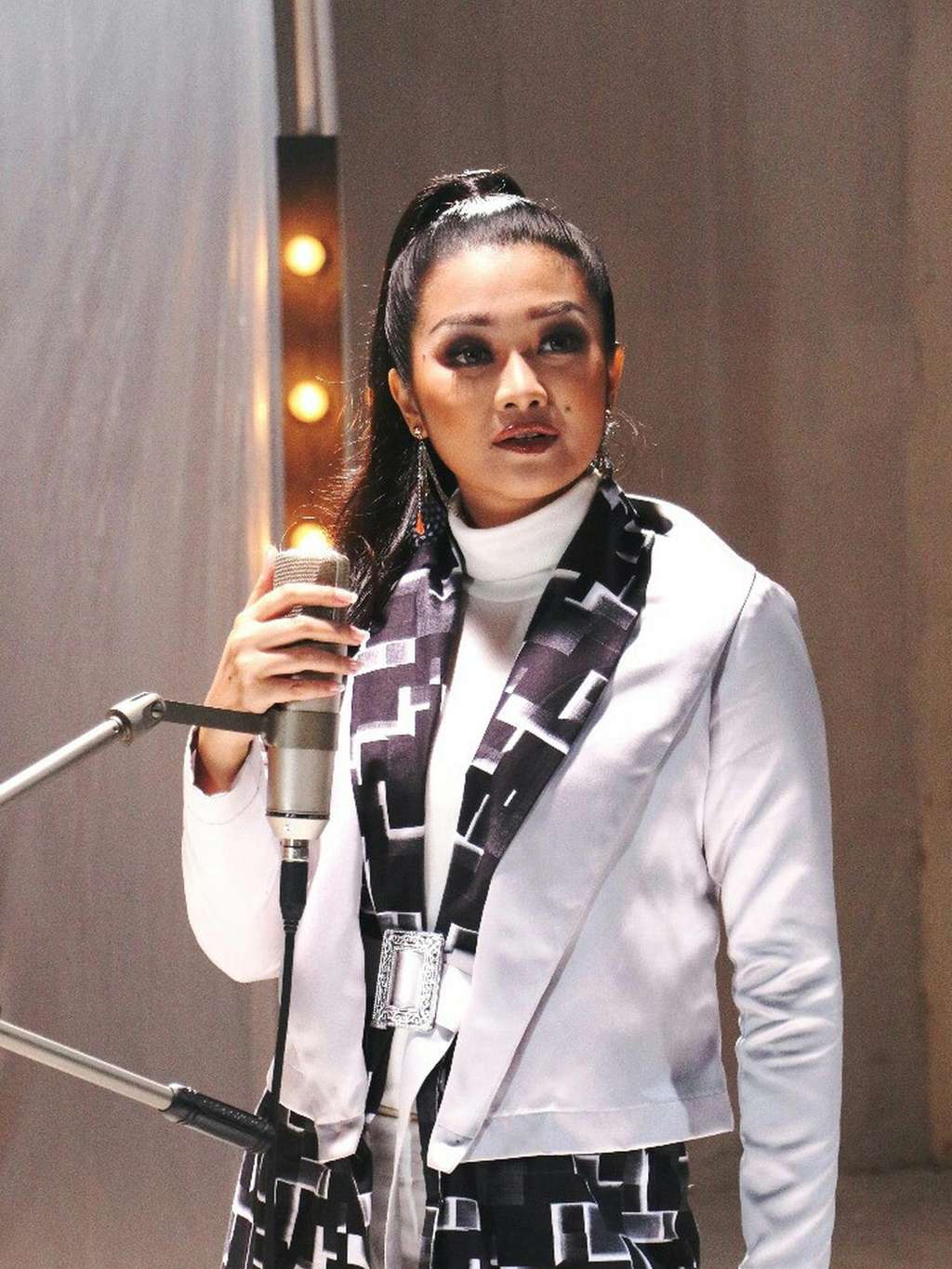 Fitri Carlina
