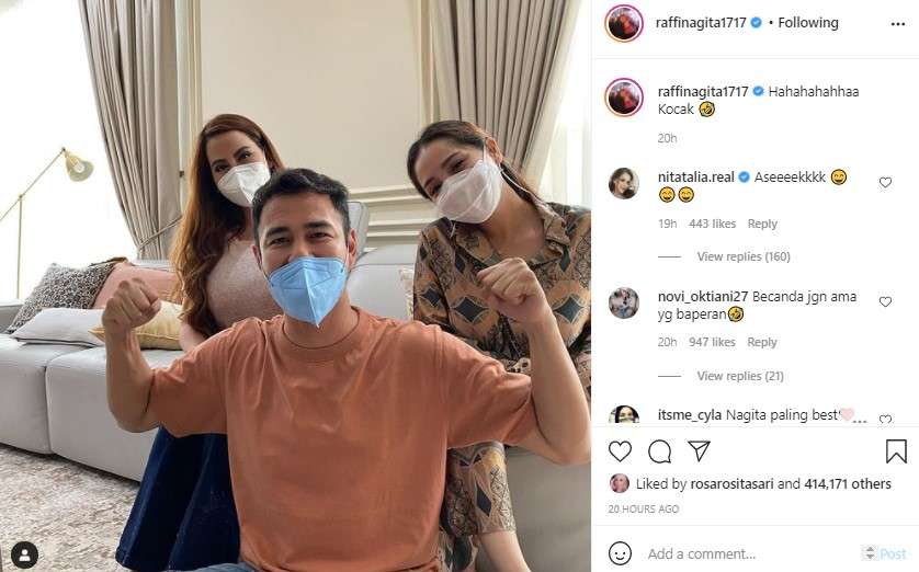 Raffi Ahmad bersama Nagita dan Nita Thalia