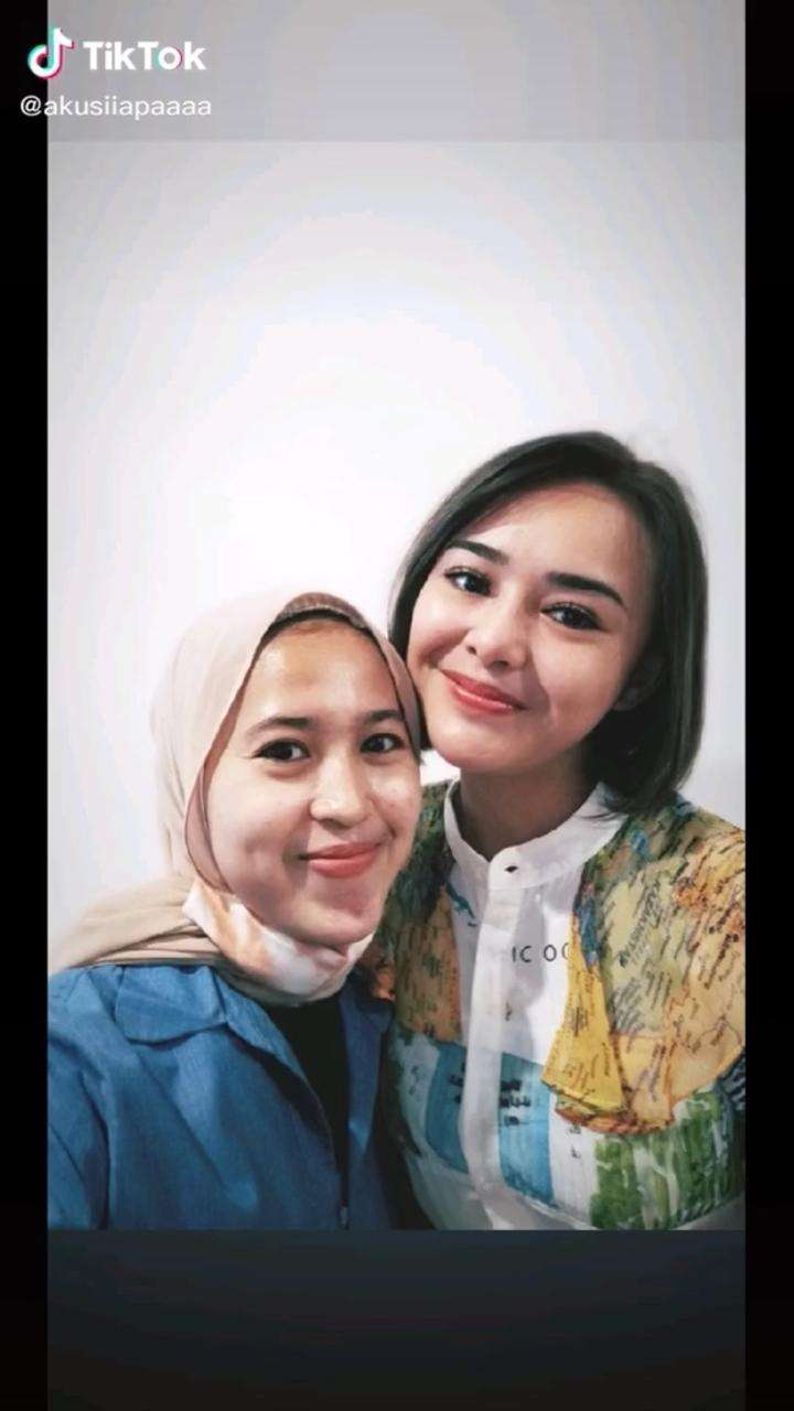 Nadia selfi bareng Amanda Manopo Nadia selfi bareng Amanda Manopo