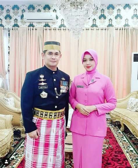 Irjen Merdisyam dan Istri
