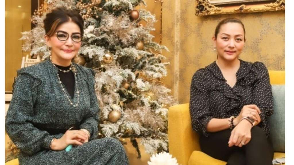 Michaela Paruntu dan kakak