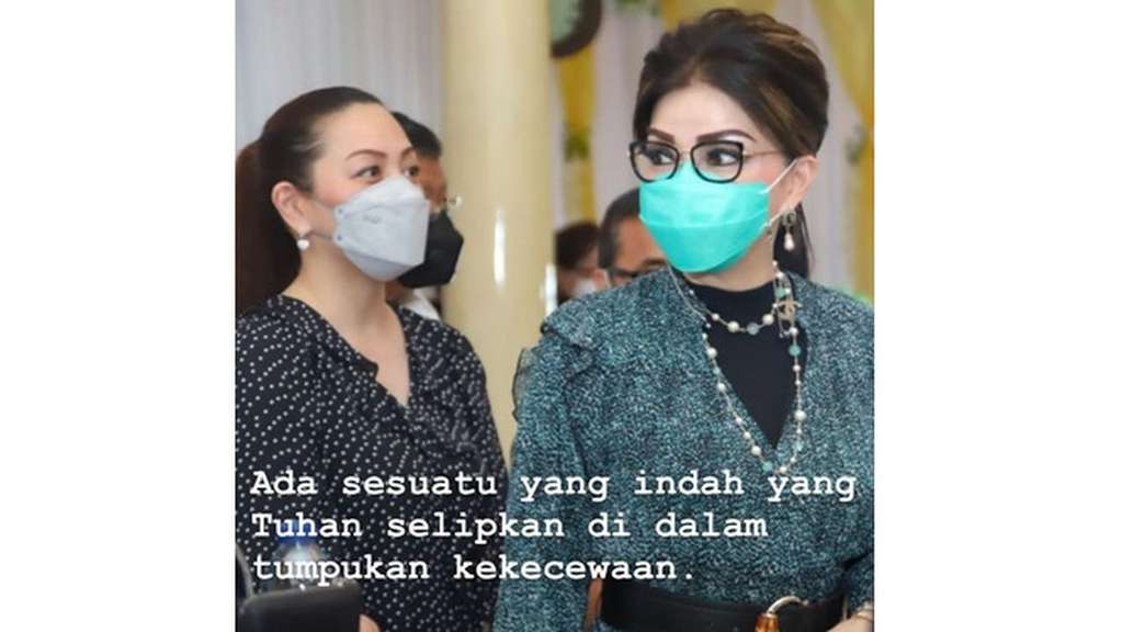 Michaela Paruntu dan kakak