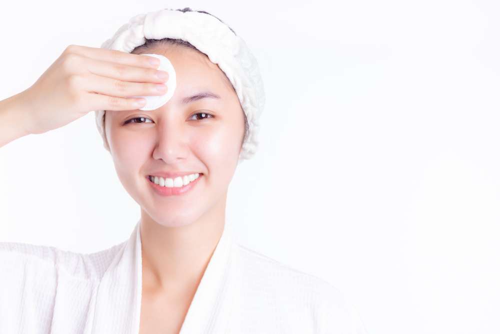 Tips Wujudkan Wajah Glowing dan Kenyal, Rutin Cuci Wajah Jadi Rahasianya