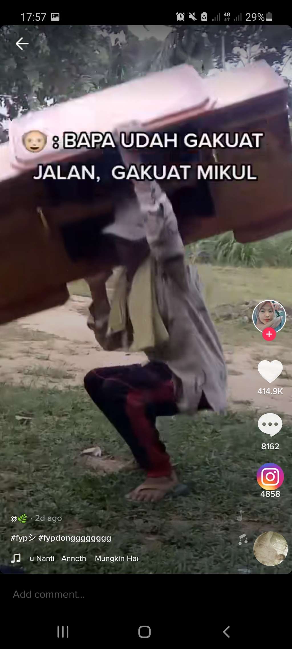 Bapak penjual lemari viral di TikTok Bapak penjual lemari viral di TikTok