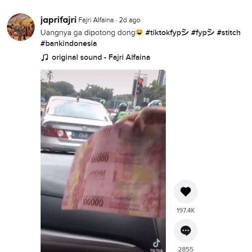 uang rupiah belum dipotong.
