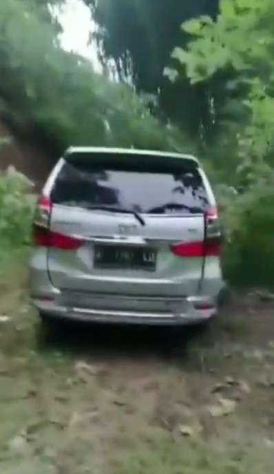 Mobil tersesat