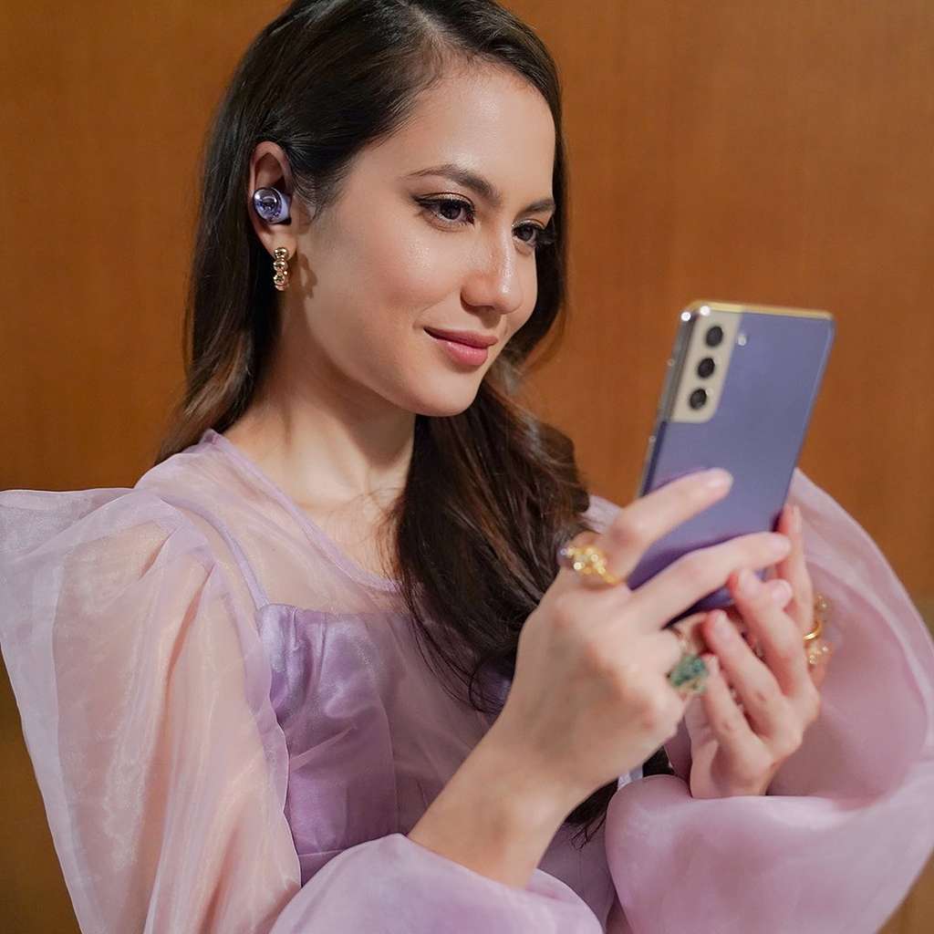 Pevita Pearce