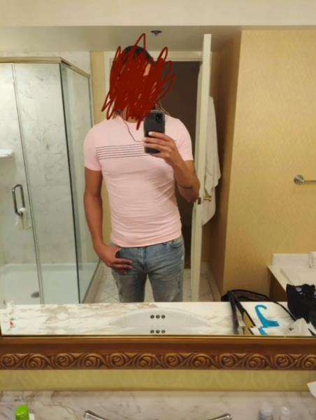Kamu bisa menemukan keanehan di foto ini?