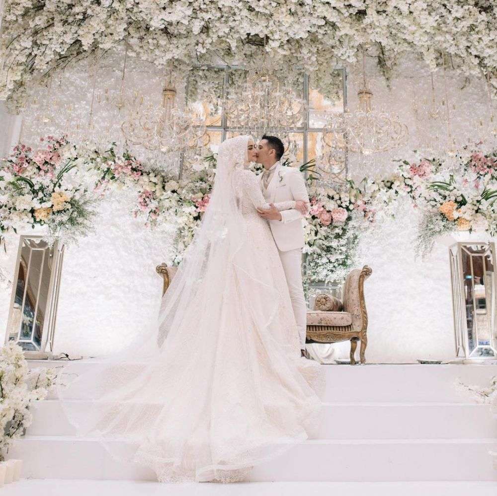 gaun pengantin