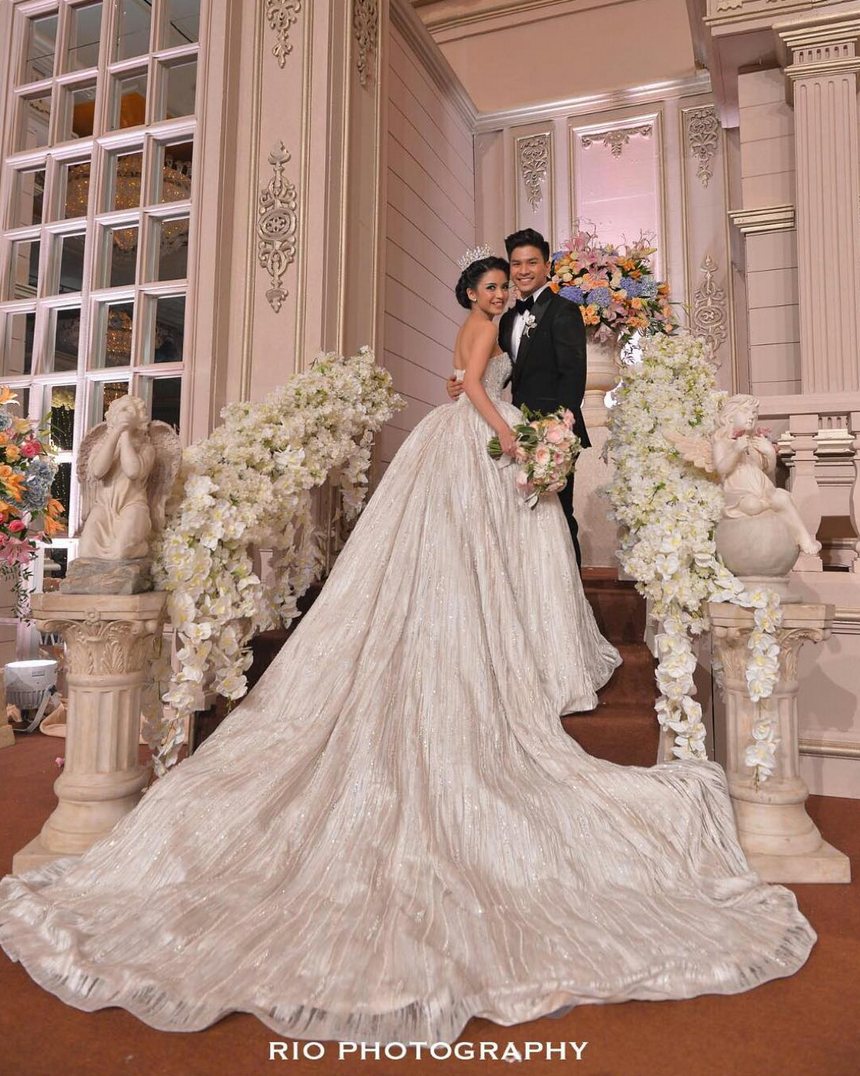 gaun pengantin