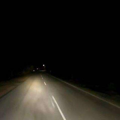 Lewat jalan alternatif lebih nyaman karena bisa singgah di warung.