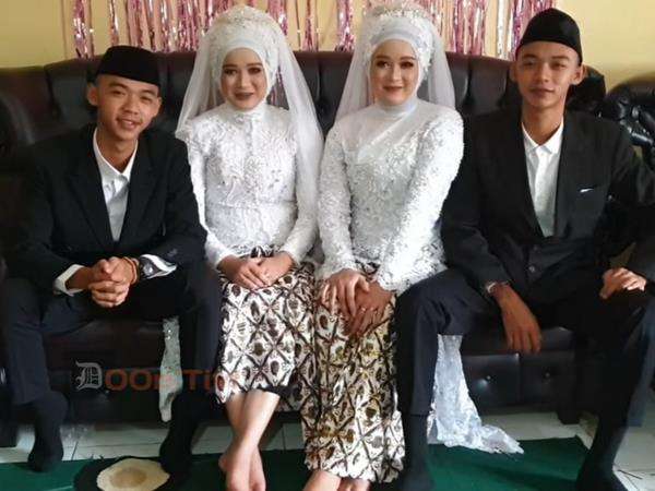 Pasangan pengantin sama-sama kembar di Sumedang. Pasangan pengantin sama-sama kembar di Sumedang.