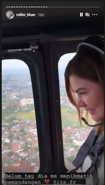 Miller Khan melamar kekasihnya Miller Khan melamar kekasihnya