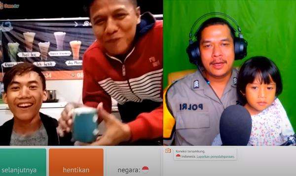 Ternyata dedek kecil sama bapaknya seorang anggota polisi.