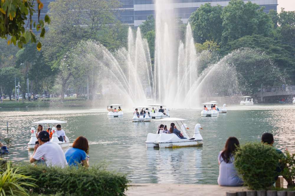 Bersepeda di Taman Kota, Lumphini Park Wajib Masuk List