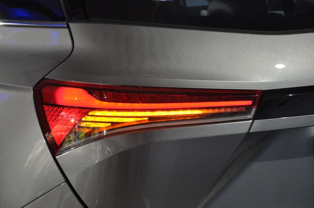 Wuling Almaz RS