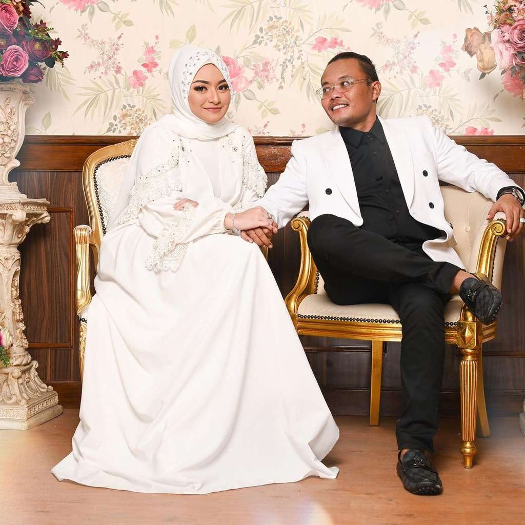 Sule dan Nathalie Holscher