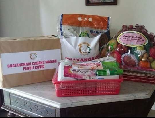 Beri bantuan bansos