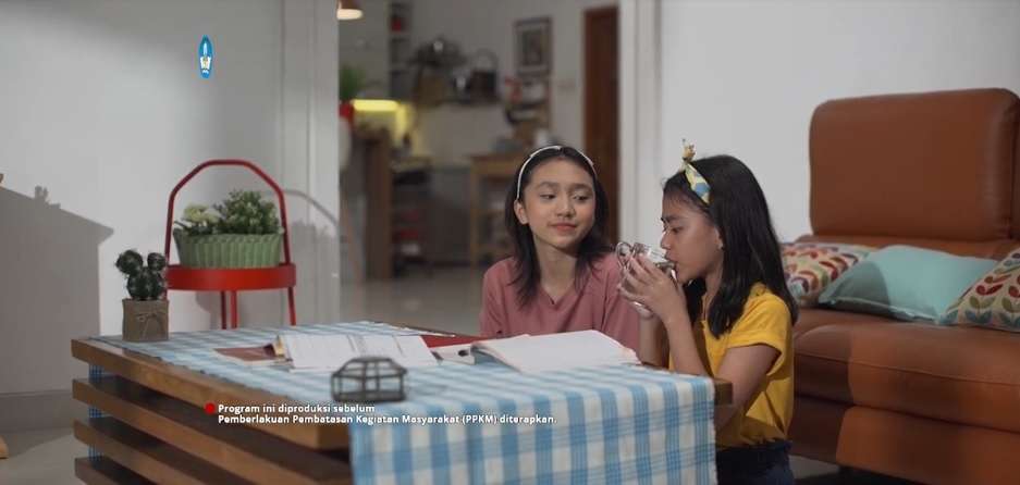 Dampingi Anak Pelajari Perpindahan Kalor Melalui Proses Konduksi, Konveksi, dan Radiasi