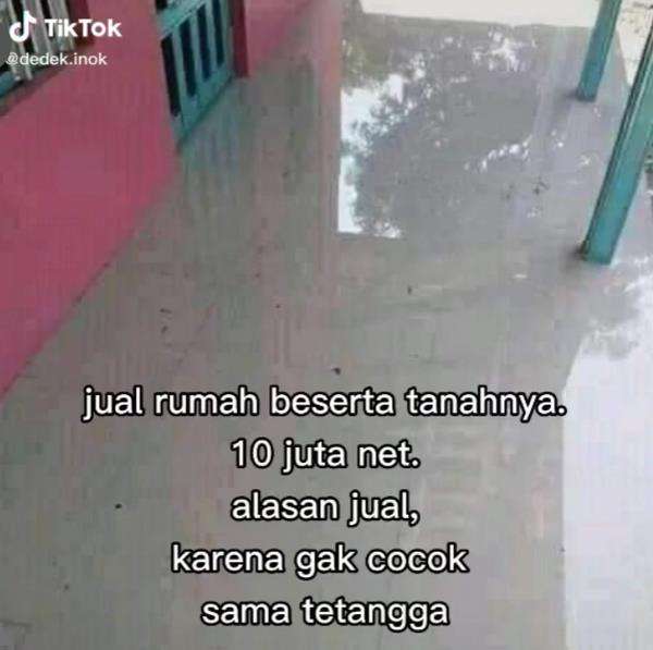Rumah lantai keramik dijual murah.