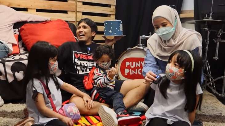 Doa Megumi putri sulung Desta